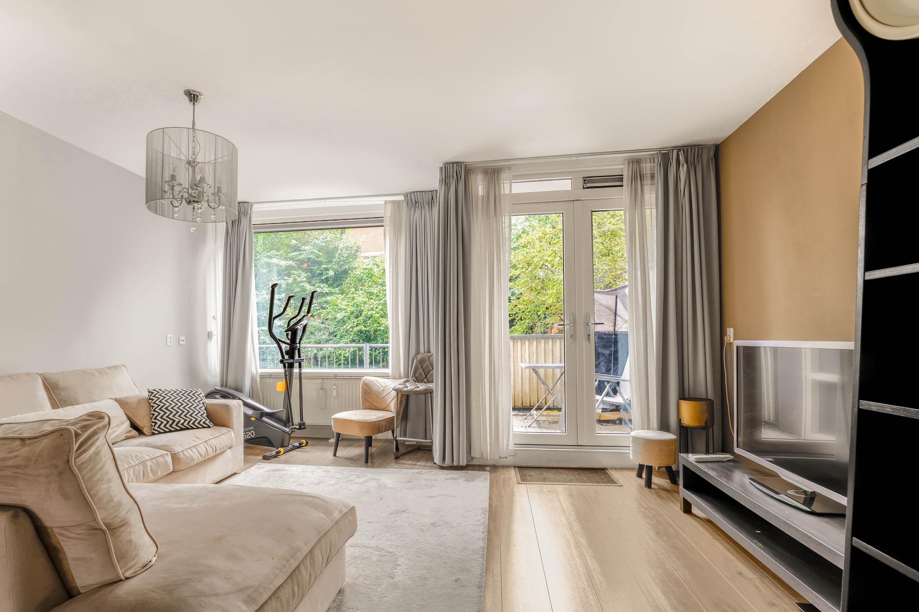 Akerwateringstraat 85 , 1069 GB Amsterdam 1