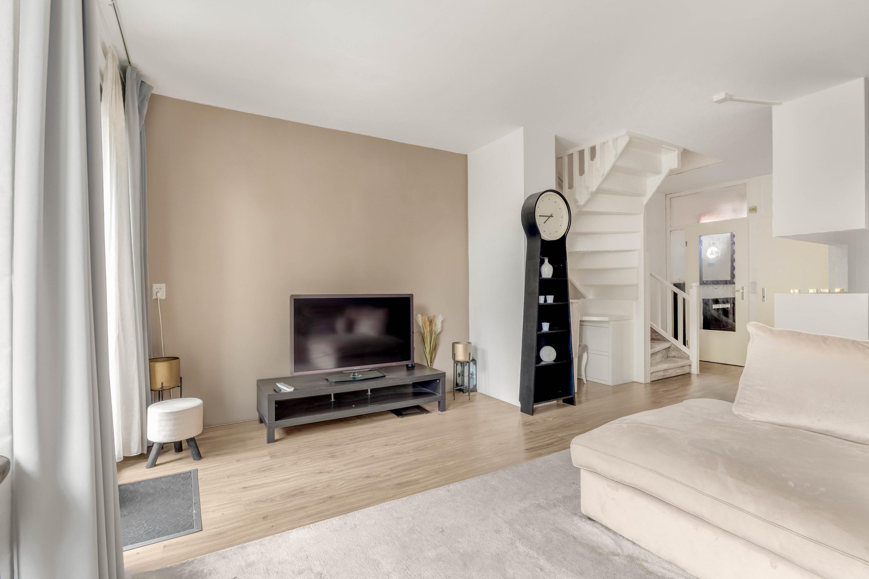 Akerwateringstraat 85 , 1069 GB Amsterdam 2